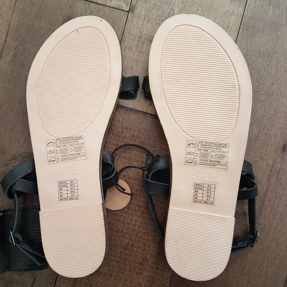 Forever 21 Black Scandals - Size 8.5 - Picture 5 of 7